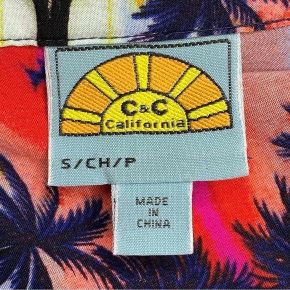 Small C C California Tropical Palm Tree Print Sleeveless Button Down Top Beachy - Picture 7 of 8